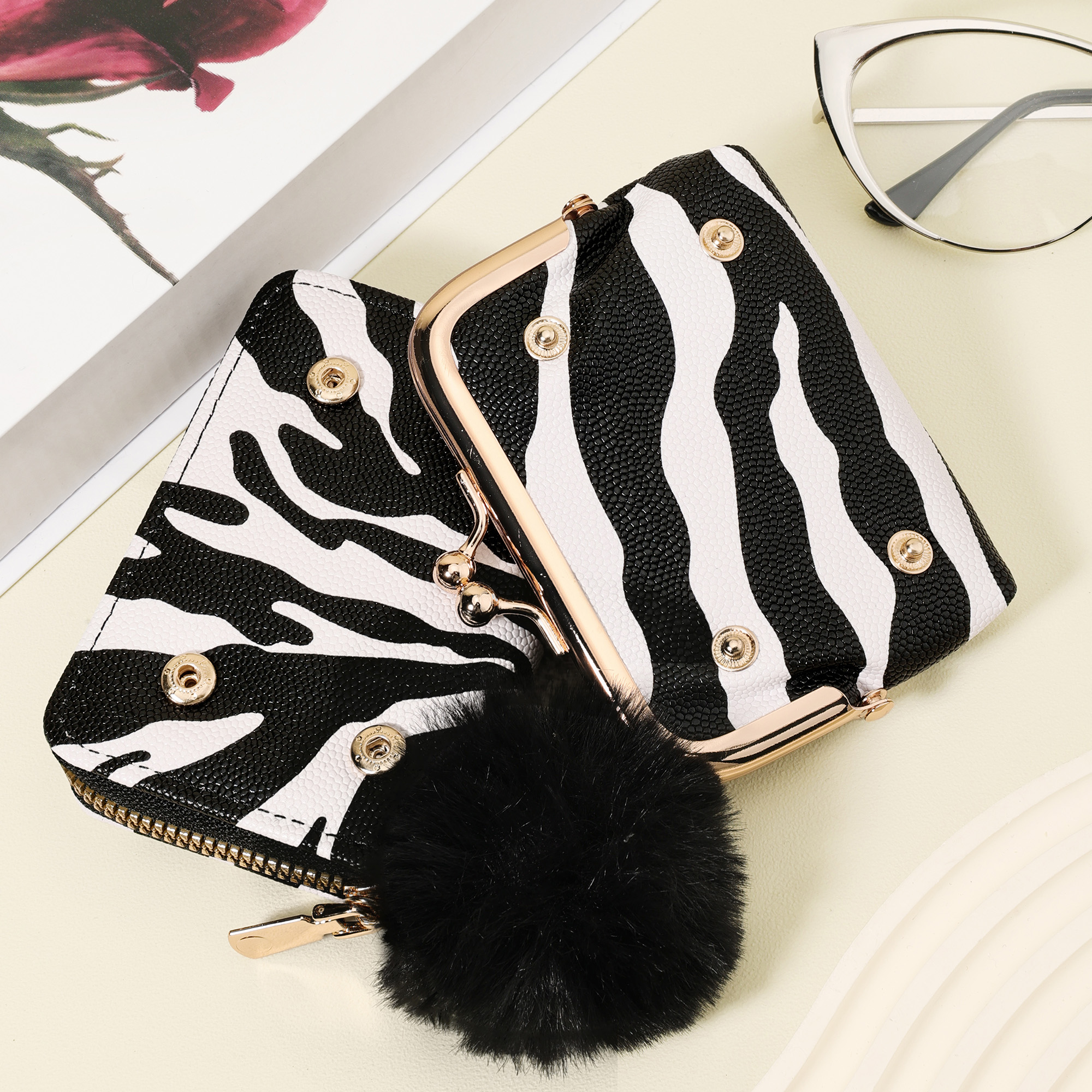 Fashionable zebra print coin w – обзор и цена Zebra Tablet Accessories