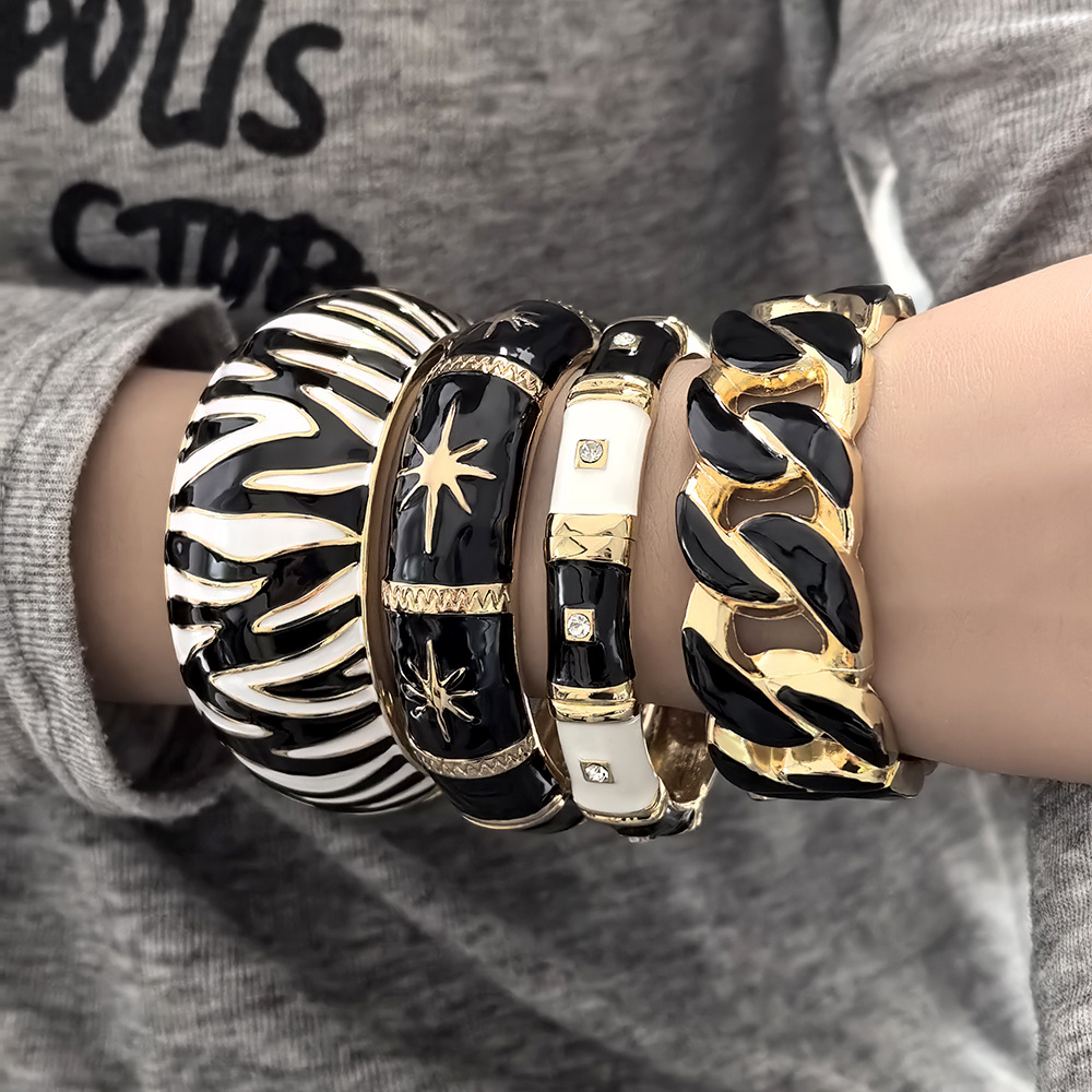 Enameled Golden Plated Zebra-P – обзор и цена Zebra Tablet Accessories