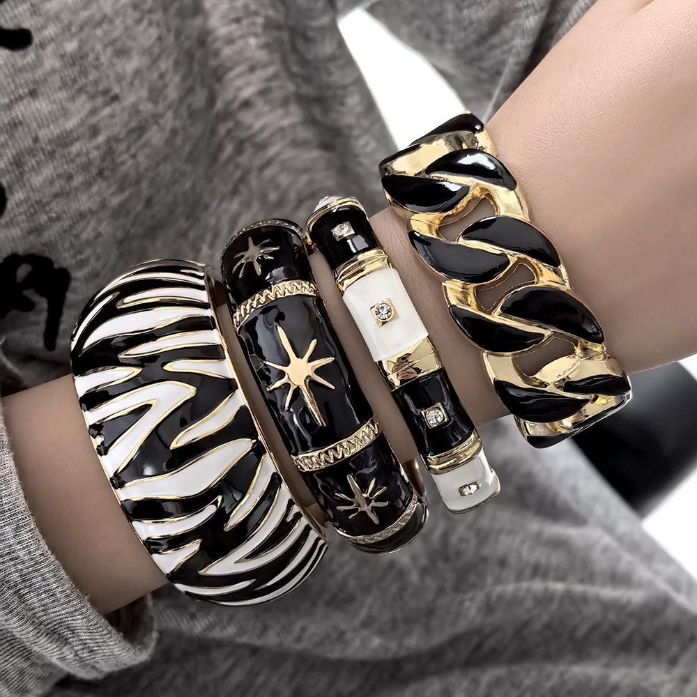 Enameled Golden Plated Zebra-P – обзор и цена Zebra Tablet Accessories